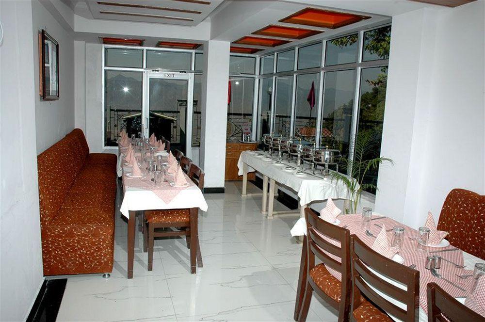 Hotel Silver Rock Mussoorie Exteriör bild